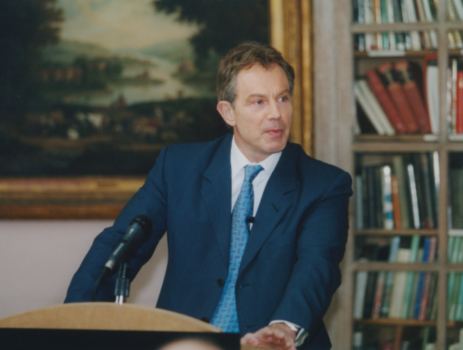 Tony Blair, 2002